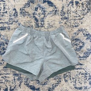 Activewear shorts